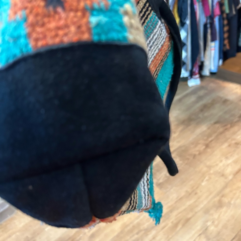 Multicolor Patterned Satchel Bag - Picture 8 of 15